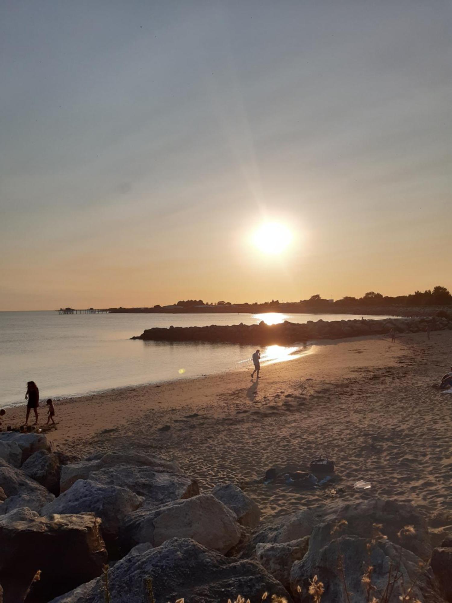 Maison De Vacances Entiere A 10 Mn De La Rochelle Dompierre-sur-Mer Екстер'єр фото
